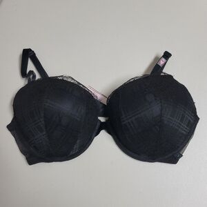 Victoria's Secret NWT Lace T- Shirt Push Up Bra Size 38D.